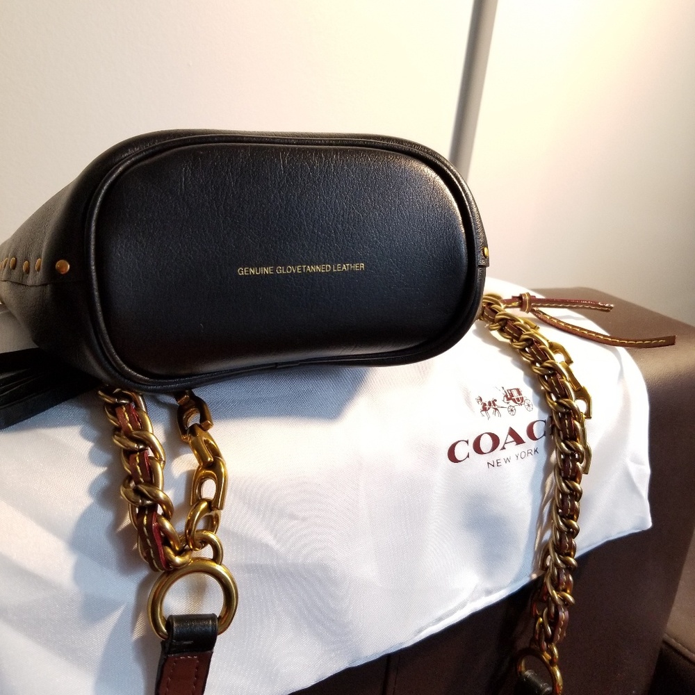 💥Coach mini crossbody bag black.  Fabulous! - Picture 2 of 10
